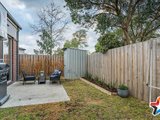 https://images.listonce.com.au/custom/160x/listings/2-cedar-close-mooroolbark-vic-3138/363/01526363_img_14.jpg?68R2nTX9BoA