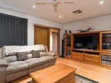 https://images.listonce.com.au/custom/160x/listings/2-chippendale-court-chirnside-park-vic-3116/485/01524485_img_09.jpg?HFcIyM5ymUA