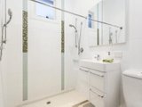 https://images.listonce.com.au/custom/160x/listings/2-clairmont-avenue-bentleigh-vic-3165/586/01851586_img_09.jpg?ys6Vq2uxmuk