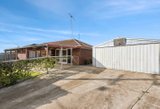 https://images.listonce.com.au/custom/160x/listings/2-conrad-court-whittington-vic-3219/765/01831765_img_12.jpg?4MxwfOmQ848