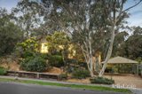 https://images.listonce.com.au/custom/160x/listings/2-coolabah-drive-eltham-vic-3095/273/01767273_img_20.jpg?aO2Q8xUxX9k