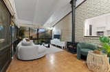 https://images.listonce.com.au/custom/160x/listings/2-coral-court-vermont-south-vic-3133/821/01724821_img_05.jpg?GzDbWMXvSXI