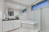 https://images.listonce.com.au/custom/160x/listings/2-coral-court-vermont-south-vic-3133/821/01724821_img_10.jpg?oti6smocd8s