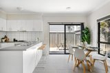 https://images.listonce.com.au/custom/160x/listings/2-courtyard-way-roxburgh-park-vic-3064/560/01595560_img_02.jpg?JvO1Nrw6puE