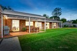 https://images.listonce.com.au/custom/160x/listings/2-cresthaven-court-donvale-vic-3111/281/00504281_img_08.jpg?IY_ee8I8sZw