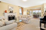 https://images.listonce.com.au/custom/160x/listings/2-crestmont-court-doncaster-east-vic-3109/013/01819013_img_02.jpg?-zxfZfVE0_o