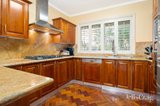 https://images.listonce.com.au/custom/160x/listings/2-crestmont-court-doncaster-east-vic-3109/013/01819013_img_03.jpg?S1cauvT1J4c