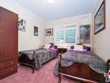 https://images.listonce.com.au/custom/160x/listings/2-croydondale-drive-mooroolbark-vic-3138/526/01529526_img_08.jpg?pqAjsUvC0WM