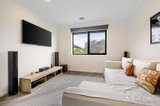 https://images.listonce.com.au/custom/160x/listings/2-cumberland-court-forest-hill-vic-3131/698/01740698_img_04.jpg?PwSWQBOtG7Q