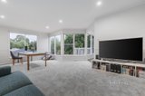 https://images.listonce.com.au/custom/160x/listings/2-darbyshire-road-mount-waverley-vic-3149/813/01342813_img_05.jpg?iKBVHM90-vQ