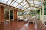 https://images.listonce.com.au/custom/160x/listings/2-darnley-way-mooroolbark-vic-3138/332/01551332_img_15.jpg?-LHREogRVWw