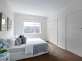 https://images.listonce.com.au/custom/160x/listings/2-derry-street-bentleigh-east-vic-3165/581/01007581_img_11.jpg?kgJFBcSRFZc