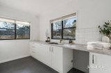 https://images.listonce.com.au/custom/160x/listings/2-devlin-court-rosanna-vic-3084/733/01950733_img_16.jpg?GGnSQPVQtS4
