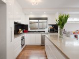 https://images.listonce.com.au/custom/160x/listings/2-donald-street-croydon-vic-3136/490/01524490_img_02.jpg?SLr0x7P_mc8