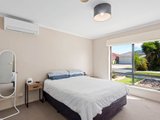 https://images.listonce.com.au/custom/160x/listings/2-doolin-close-grovedale-vic-3216/309/01552309_img_06.jpg?BKvPJ_U1GrI