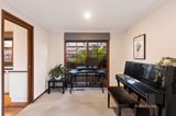 https://images.listonce.com.au/custom/160x/listings/2-dowling-grove-doncaster-east-vic-3109/566/01542566_img_05.jpg?kTAaG1rDgNM