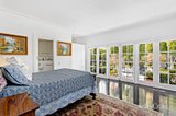 https://images.listonce.com.au/custom/160x/listings/2-dudley-street-brighton-vic-3186/887/01951887_img_12.jpg?cWMRAucg9YA