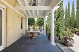 https://images.listonce.com.au/custom/160x/listings/2-dudley-street-brighton-vic-3186/887/01951887_img_14.jpg?htiVB3t4hOw