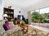 https://images.listonce.com.au/custom/160x/listings/2-durward-avenue-glen-waverley-vic-3150/921/01660921_img_04.jpg?eAroNfdQcD0