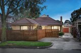 https://images.listonce.com.au/custom/160x/listings/2-earlsfield-road-hampton-vic-3188/218/00959218_img_01.jpg?eUfw6pByAP4