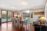 https://images.listonce.com.au/custom/160x/listings/2-eckersley-court-blackburn-south-vic-3130/636/01726636_img_09.jpg?QZgAykshYR4