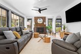 https://images.listonce.com.au/custom/160x/listings/2-eliza-close-warranwood-vic-3134/104/01683104_img_02.jpg?XHdnd4o-rvw