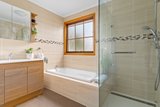 https://images.listonce.com.au/custom/160x/listings/2-eliza-close-warranwood-vic-3134/104/01683104_img_07.jpg?acnx2JKgamc