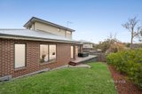 https://images.listonce.com.au/custom/160x/listings/2-ella-mews-seville-vic-3139/634/01723634_img_17.jpg?vEnhexIsr4g