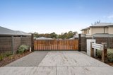 https://images.listonce.com.au/custom/160x/listings/2-ella-mews-seville-vic-3139/634/01723634_img_20.jpg?wbC4YcnVTVI
