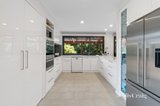 https://images.listonce.com.au/custom/160x/listings/2-elmwood-rise-eltham-north-vic-3095/595/01639595_img_02.jpg?NKS9cNQlEGs