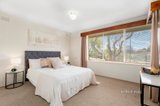 https://images.listonce.com.au/custom/160x/listings/2-elvara-court-mulgrave-vic-3170/064/01612064_img_12.jpg?aPKq1XWX3FA