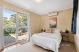 https://images.listonce.com.au/custom/160x/listings/2-elvara-court-mulgrave-vic-3170/064/01612064_img_14.jpg?T6L0GTt_EHg