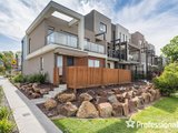 https://images.listonce.com.au/custom/160x/listings/2-english-close-mooroolbark-vic-3138/390/01526390_img_02.jpg?OWd3Hrvo2P8