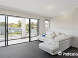 https://images.listonce.com.au/custom/160x/listings/2-english-close-mooroolbark-vic-3138/390/01526390_img_03.jpg?ks7HB4WxKFo