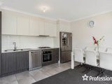 https://images.listonce.com.au/custom/160x/listings/2-english-close-mooroolbark-vic-3138/390/01526390_img_06.jpg?FjrNvXR31o0