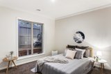 https://images.listonce.com.au/custom/160x/listings/2-eothen-lane-kilsyth-vic-3137/028/00499028_img_09.jpg?UpEtH4BznII