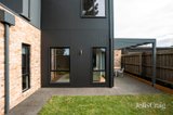 https://images.listonce.com.au/custom/160x/listings/2-finch-close-ocean-grove-vic-3226/096/01903096_img_18.jpg?CQ0veu1yW98