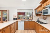 https://images.listonce.com.au/custom/160x/listings/2-forest-court-croydon-vic-3136/814/01766814_img_06.jpg?KHB7r_SyDUA