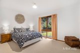 https://images.listonce.com.au/custom/160x/listings/2-forest-court-croydon-vic-3136/814/01766814_img_07.jpg?mhZbCE_FsQA