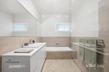 https://images.listonce.com.au/custom/160x/listings/2-form-street-wendouree-vic-3355/378/01905378_img_09.jpg?lmGDrczJNT8