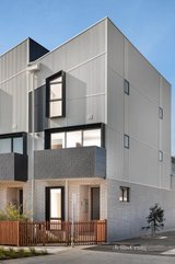 https://images.listonce.com.au/custom/160x/listings/2-fortitude-drive-south-kingsville-vic-3015/955/01702955_img_09.jpg?miXL21_cUVE
