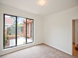 https://images.listonce.com.au/custom/160x/listings/2-garrawang-lane-burwood-east-vic-3151/856/01743856_img_06.jpg?6R5VSePU4ew