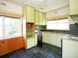 https://images.listonce.com.au/custom/160x/listings/2-gissing-street-blackburn-south-vic-3130/135/01744135_img_04.jpg?t8t0F6Un2OA