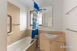 https://images.listonce.com.au/custom/160x/listings/2-gladeswood-drive-mulgrave-vic-3170/525/01811525_img_05.jpg?yWkHLmGknYs