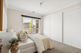 https://images.listonce.com.au/custom/160x/listings/2-gladstone-street-hamlyn-heights-vic-3215/914/01632914_img_02.jpg?NasZqXKClrc