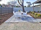 https://images.listonce.com.au/custom/160x/listings/2-glamis-street-newtown-vic-3220/152/01699152_img_08.jpg?9-bOYpXu2_0