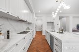 https://images.listonce.com.au/custom/160x/listings/2-glenarm-place-mount-waverley-vic-3149/147/01821147_img_15.jpg?w0eeQXx1dyU