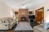 https://images.listonce.com.au/custom/160x/listings/2-glenwood-close-donvale-vic-3111/206/01950206_img_03.jpg?dzZfj5yI_fM