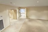 https://images.listonce.com.au/custom/160x/listings/2-golden-wattle-ridge-donvale-vic-3111/105/01751105_img_03.jpg?RgSOTOUVl3k