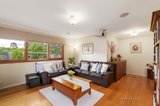 https://images.listonce.com.au/custom/160x/listings/2-grayling-crescent-croydon-vic-3136/591/00727591_img_03.jpg?hUKtpuwdNLc